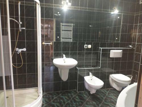 Hostal Apartament I Pokoje Go?cinne Budnik