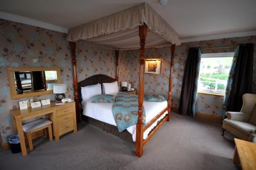Royal Court Hotel