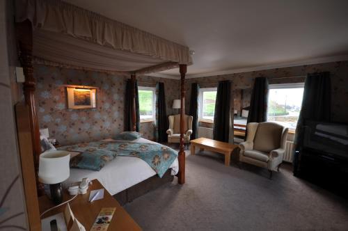 Royal Court Hotel