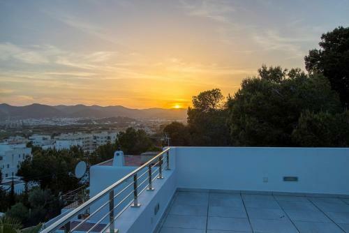 Luxury Villa With Outdoor Bar, Ibiza Villa 1027