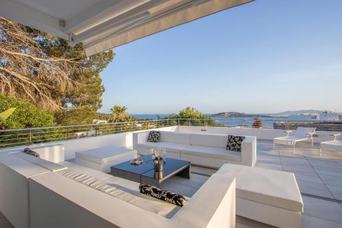 Luxury Villa With Outdoor Bar, Ibiza Villa 1027