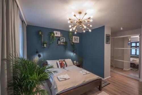 Spacious Apart ~ 150m Main Square ~ Self Check-in 24h