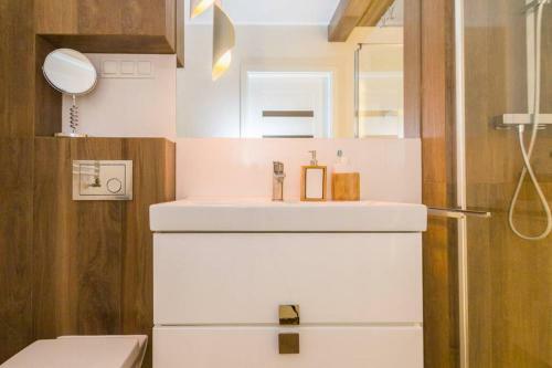 Sun House Apartment + Free Parking