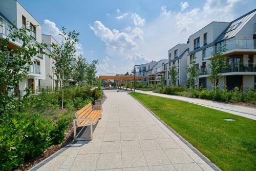 Luxurious Apartment Wroc?aw Kowale By Renters