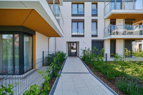 Luxurious Apartment Wroc?aw Kowale By Renters