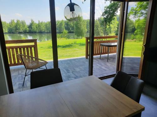 Apartamento Noclegi D?bowy Zak?tek