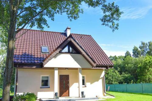 Holiday Home, Debina