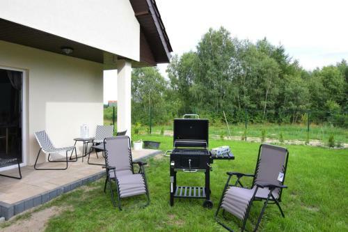 Holiday Home, Debina