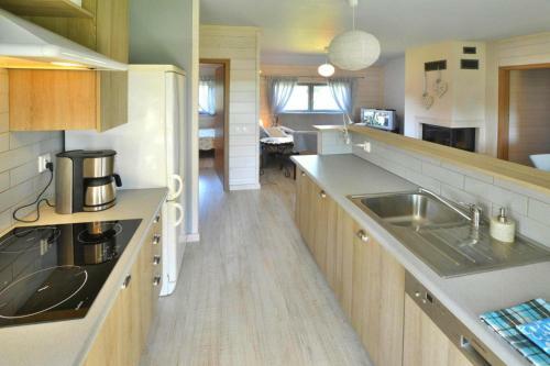 Holiday Home, Oswino