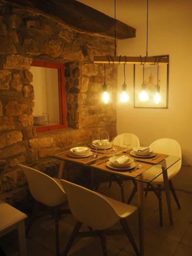 Apartamento Piso Con Encanto En La Parte Vieja.