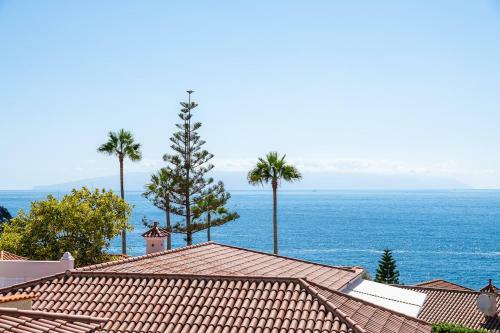 Los Gigantes Cliffs And Ocean Front Villa
