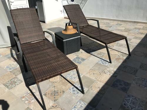 Large 150 M2 Apartment, Nice View And Location !