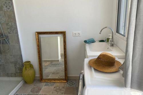Large 150 M2 Apartment, Nice View And Location !