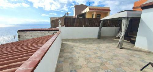 Large 150 M2 Apartment, Nice View And Location !