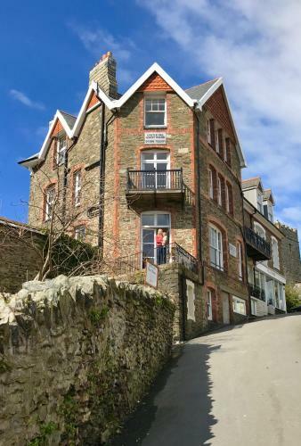 Hostal Castle Hill Guest House