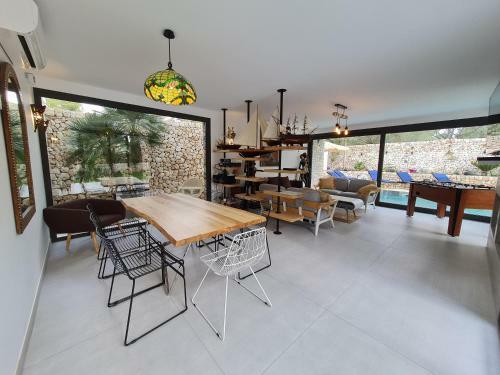 Mitjana's House