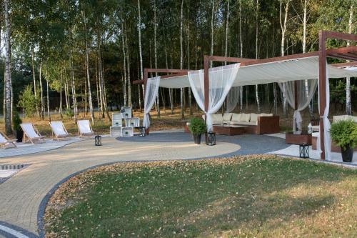 Hotel Go?ciniec Pod Lasem