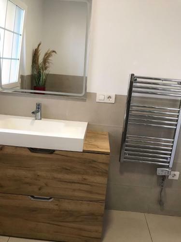 Apartamento Grosse Terrasse. Modern. Home Office. Solarium