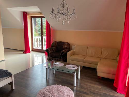 Hostal Villa Lake&forest Tr�jmiasto