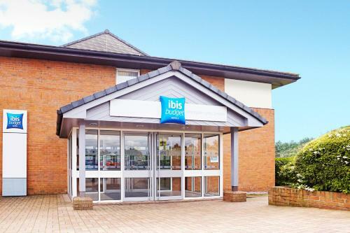 Hotel Ibis Budget Warrington Lymm Services
