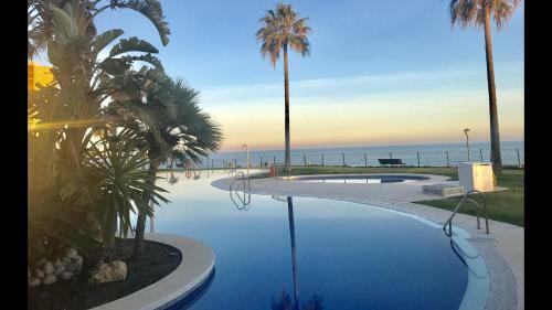 Mi Capricho 9c Beachfront- Apartment With Sea View - Costa Del Sol