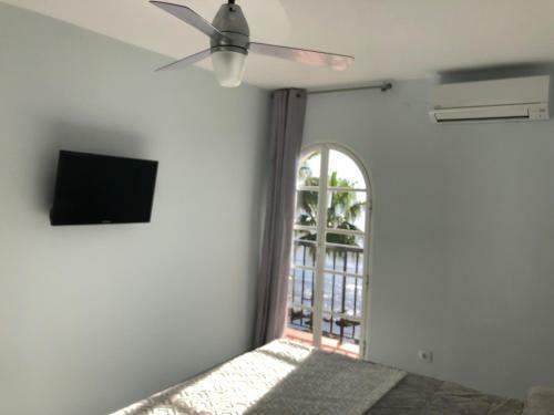Balcon Del Mar 2-3 A, Apartament On The Beach Front