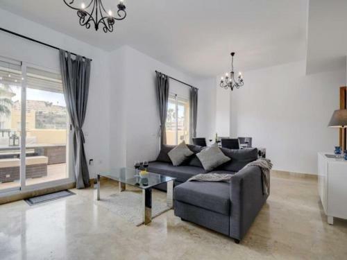 15 Sunny Apartment, Terrace, Wifi!