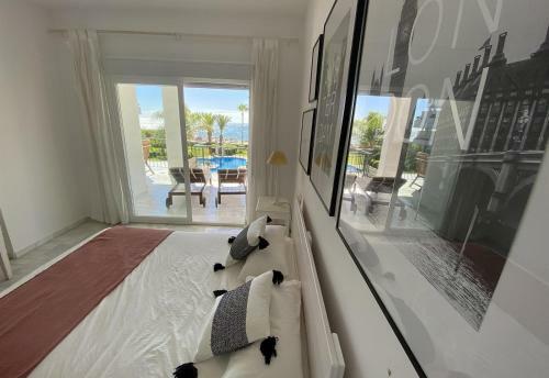 Frontline Beach Apartment
