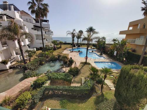 Lets In The Sun Arruzafa Playa Apartment