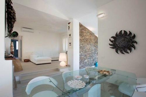 Villa Con Piscina - Stintino