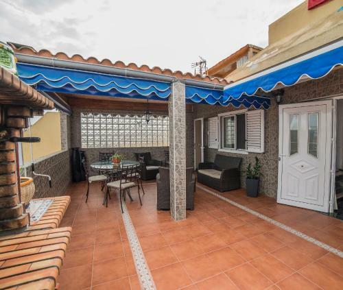 Apartamento Amadores Beach With Pool Familyfriendly
