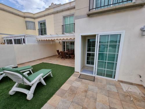 Apartamento Cozy Modern House, In A Complex With A Swimming Pool