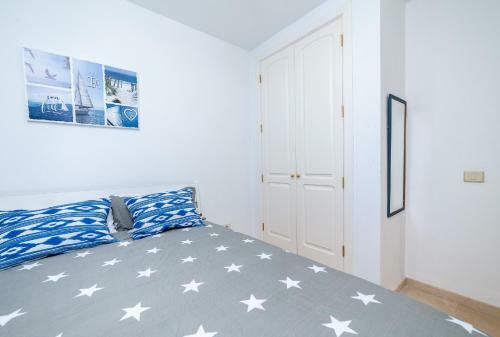 Apartamento Modern Family Home Above Swimming Pool