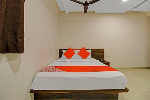 Oyo Flagship 84176 Hotel Savali