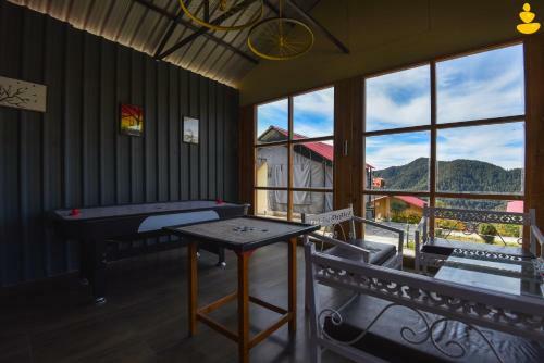 Hotel Livingstone Eco Resort Chail