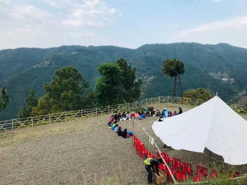 Hotel Snowdrop Eco Resort