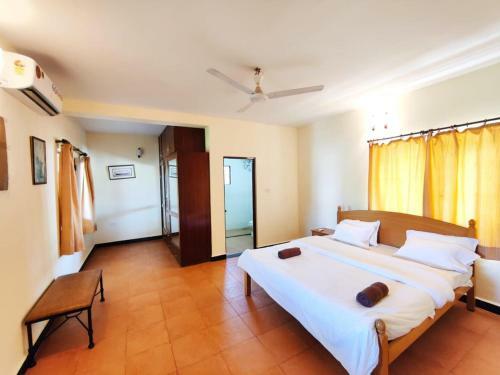 6bhk Villa With Private Pool In Candolim