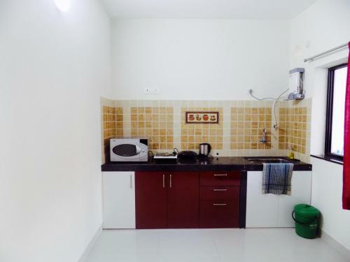 Sun N Sand Apartments, Candolim, Goa