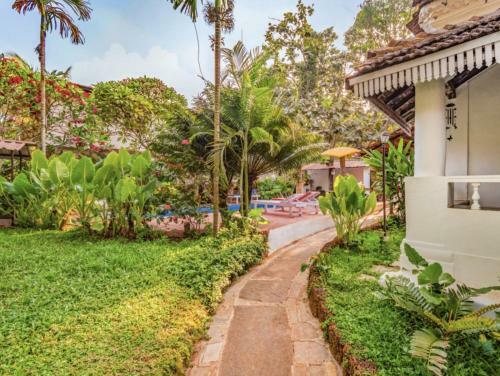 Apartamento Lavish Studio With A Pool, Near Candolim Beach