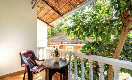 Apartamento Lavish Studio With A Pool, Near Candolim Beach