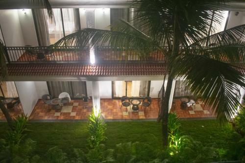 Hotel Altrude By The Sea