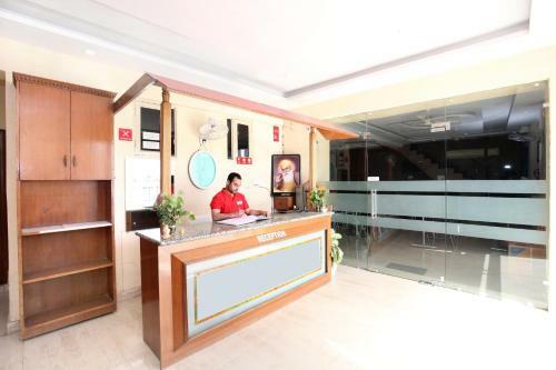 Oyo Flagship 11502 Hotel Grande