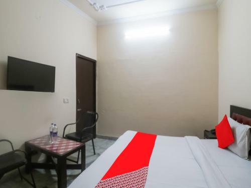 Hotel Oyo 74020 Anvi Deluxe