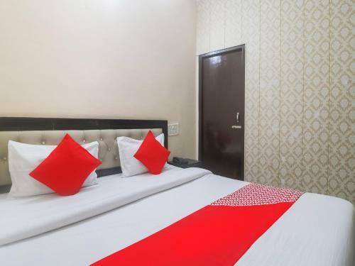 Hotel Oyo 74020 Anvi Deluxe