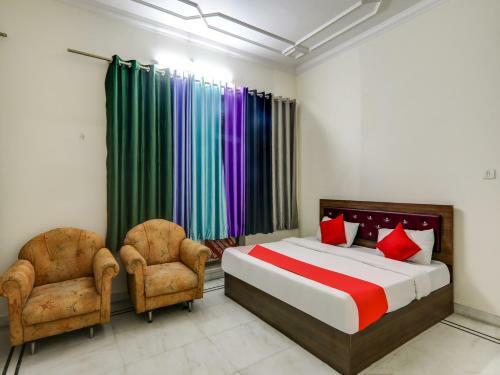 Hotel Oyo Flagship 74036 Golden Residency 2