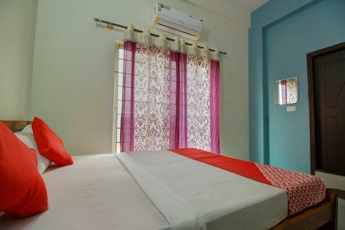 Hotel Vaccinated Staff- Oyo 14360 Park Inn