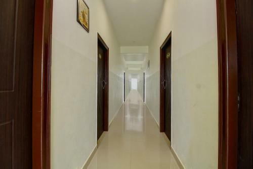 Hotel Vaccinated Staff- Oyo 14360 Park Inn