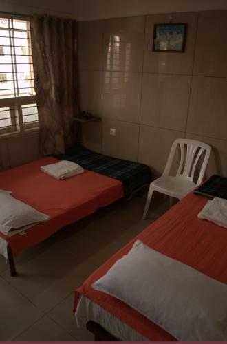 Hotel Mourya Deluxe A/c Lodge