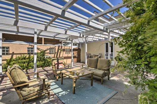 Charming Antioch Home With Private Yard And Grill