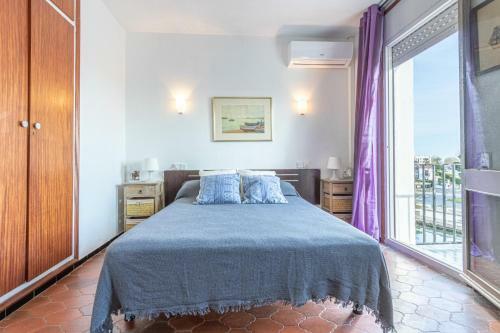Goldhome - Port Petit